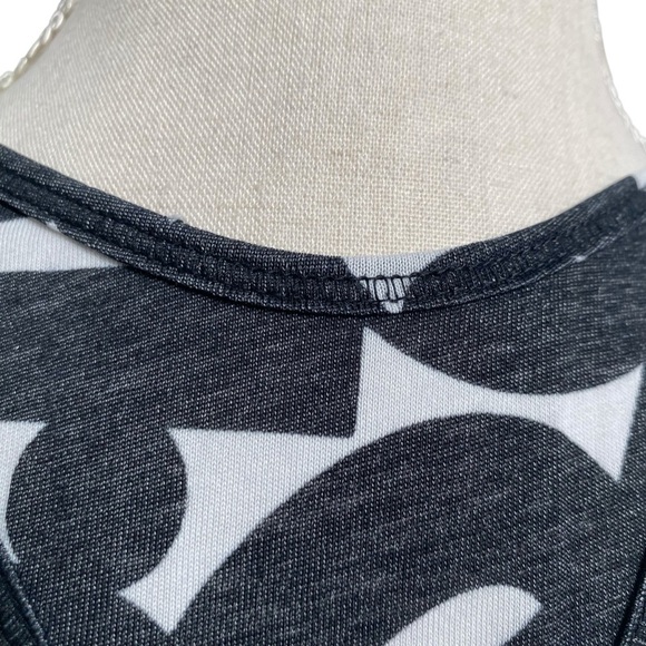 Nike Dri-FIT White Racerback Tank Top Black Lettering Sustainable Size Small - Picture 9 of 11